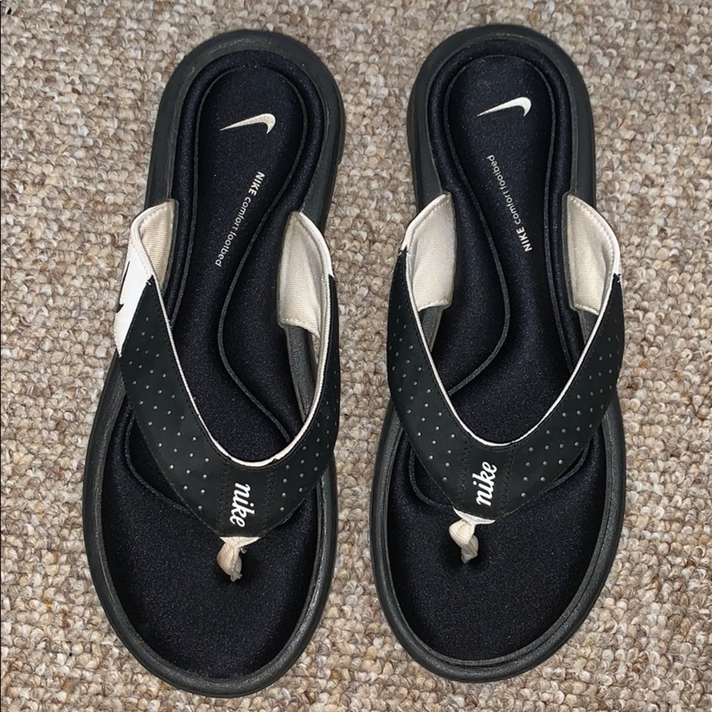 Nike flip flops